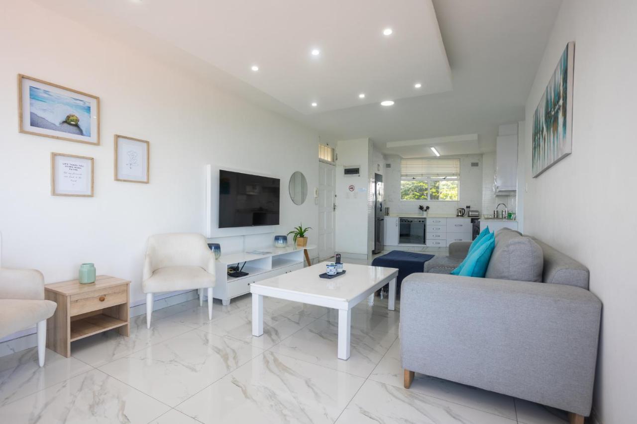 24 Sea Lodge - Sea Viewing Apartment Дърбан Екстериор снимка